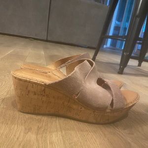 Born wedge platform shoes. Size 9.